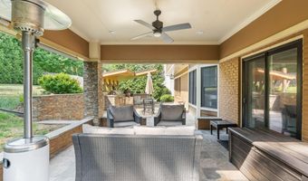 4226 40TH St N, Arlington, VA 22207