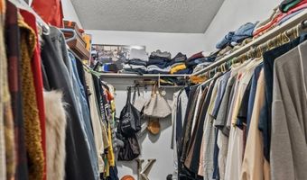 7 Hawthorn Cir, Albany, NY 12203