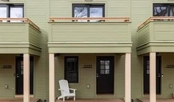 2237 Trillium Ln, Ann Arbor, MI 48104