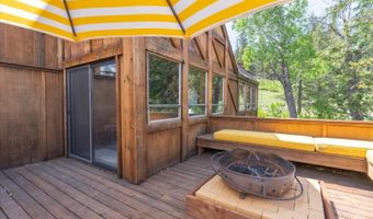 1008 Bear Valley Rd, Bear Valley, CA 95223