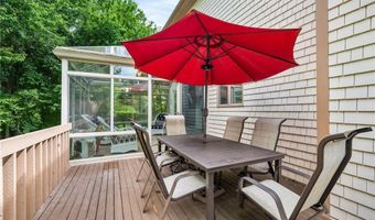 264 Boston Neck Rd, Narragansett, RI 02882