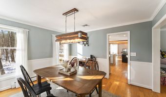 704 Cherry Brook Rd, Canton, CT 06019