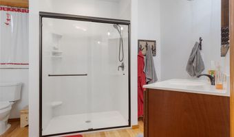 24352 State Hwy Ee, Aurora, MO 65605