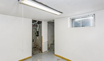 239 E Smt, Augusta, KS 67010