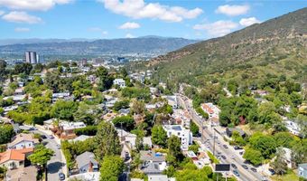 3374 Floyd, Los Angeles, CA 90068