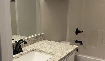 210 Navajo Trl, Alvarado, TX 76009