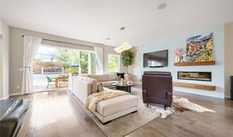10313 Jade Point Dr, Las Vegas, NV 89135