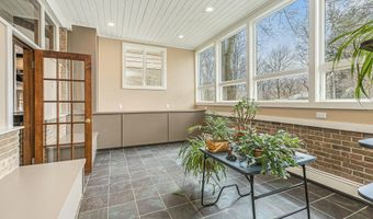 2891 Gale Rd, Ann Arbor, MI 48105