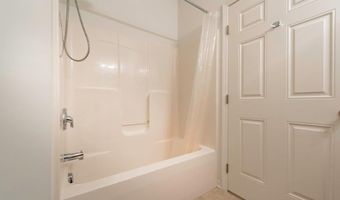 854 W Summerfield Glen Cir W 116, Ann Arbor, MI 48103