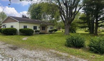 208 Winding Dr, Alexandria, IN 46001