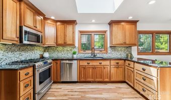 1220 S Johnson St, Boise, ID 83705