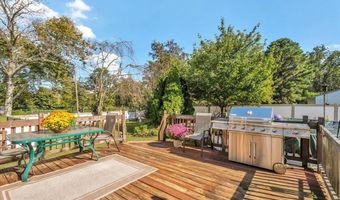 537 3RD St, Atco, NJ 08004