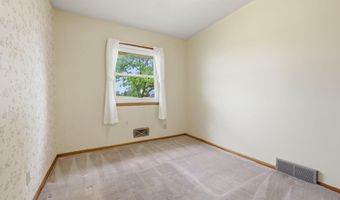 4002 7th Ave, Anoka, MN 55303