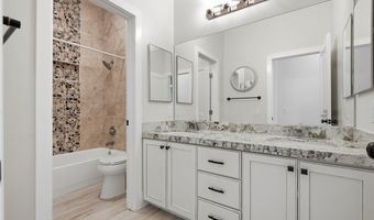 10820 Woodstream Ct, Las Vegas, NV 89135