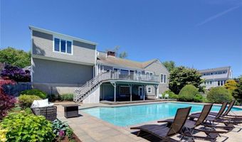 172 Eustis Ave, Newport, RI 02840