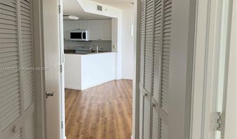 19501 W Country Club Dr 1411, Aventura, FL 33180