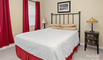 6 Oak Grove Rd, Arden, NC 28704