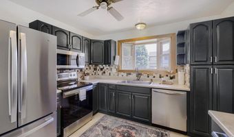 445 Hickory Pl, Broomfield, CO 80020