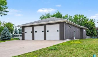 218 Douglas Blvd, Baltic, SD 57003