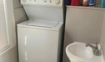 761 Dyer Ave, Cranston, RI 02920