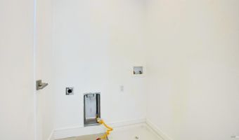 2910 Bay Village Ave, Santa Rosa, CA 95403