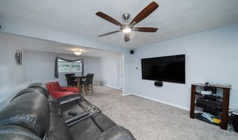 17 Wood Cove Dr, Coventry, RI 02816