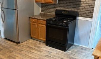 208 Fairview Ave 2, Bridgeport, CT 06606