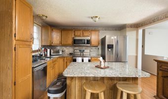 723 WALKER St, Aberdeen, MD 21001