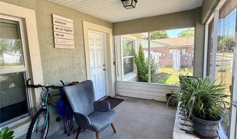 313 OAK St, Auburndale, FL 33823