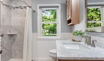 190 Brookhaven Rd, North Kingstown, RI 02852
