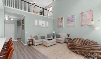 8 Secrest Dr, Arden, NC 28704
