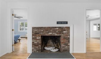 471 Annaquatucket Rd, North Kingstown, RI 02852