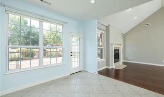 206 Tunbridge Dr, Bentonville, AR 72712