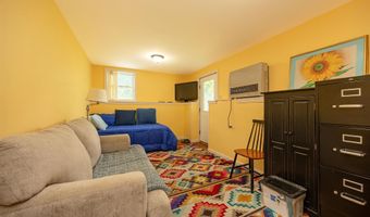96 Smith Rd, Barnet, VT 05821