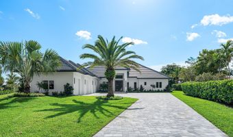 100 Glenbrook Ct, Atlantis, FL 33462