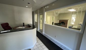 491 Main St, Branford, CT 06405