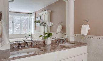 5 Pembroke Way, Bedford, NH 03110