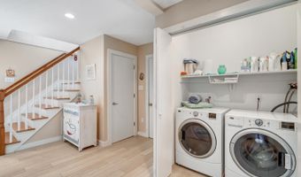 14 E 16TH St, Barnegat Light, NJ 08006