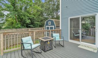 58 Benefit St, Warwick, RI 02886