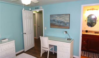 910 Dogwood Dr, Barefoot Bay, FL 32976