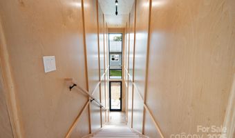 7 Haith Dr, Asheville, NC 28801