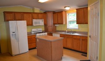 305 N Eighth St, Albion, IL 62806