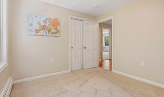 78 Hitching Post Ln, Bedford, NH 03110