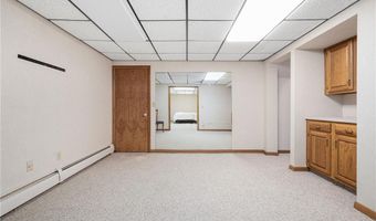 67 Daniel Dr, North Kingstown, RI 02852