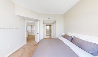 19501 W Country Club Dr PH-10, Aventura, FL 33180