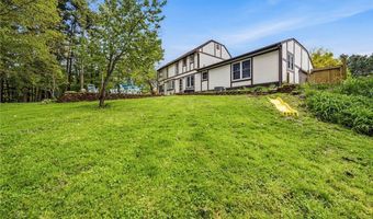 6453 Old Woods Rd, Ashtabula, OH 44004