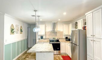 343 25th Ave, Apalachicola, FL 32320