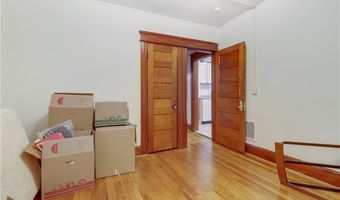 19 5th St, Ansonia, CT 06401