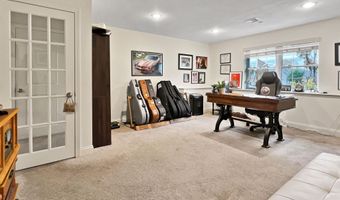 127 Cowbell Xing, Atkinson, NH 03811