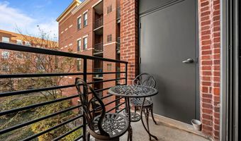 1111 ORONOCO St 326, Alexandria, VA 22314